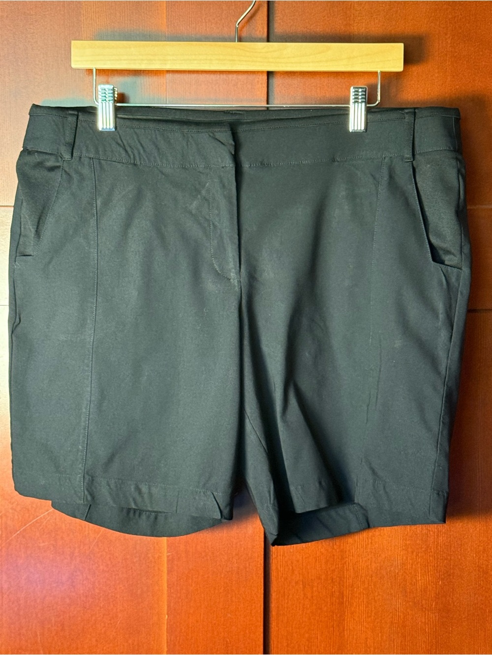 Simply Vera Vera Wang Black Tailored City Shorts Size XL